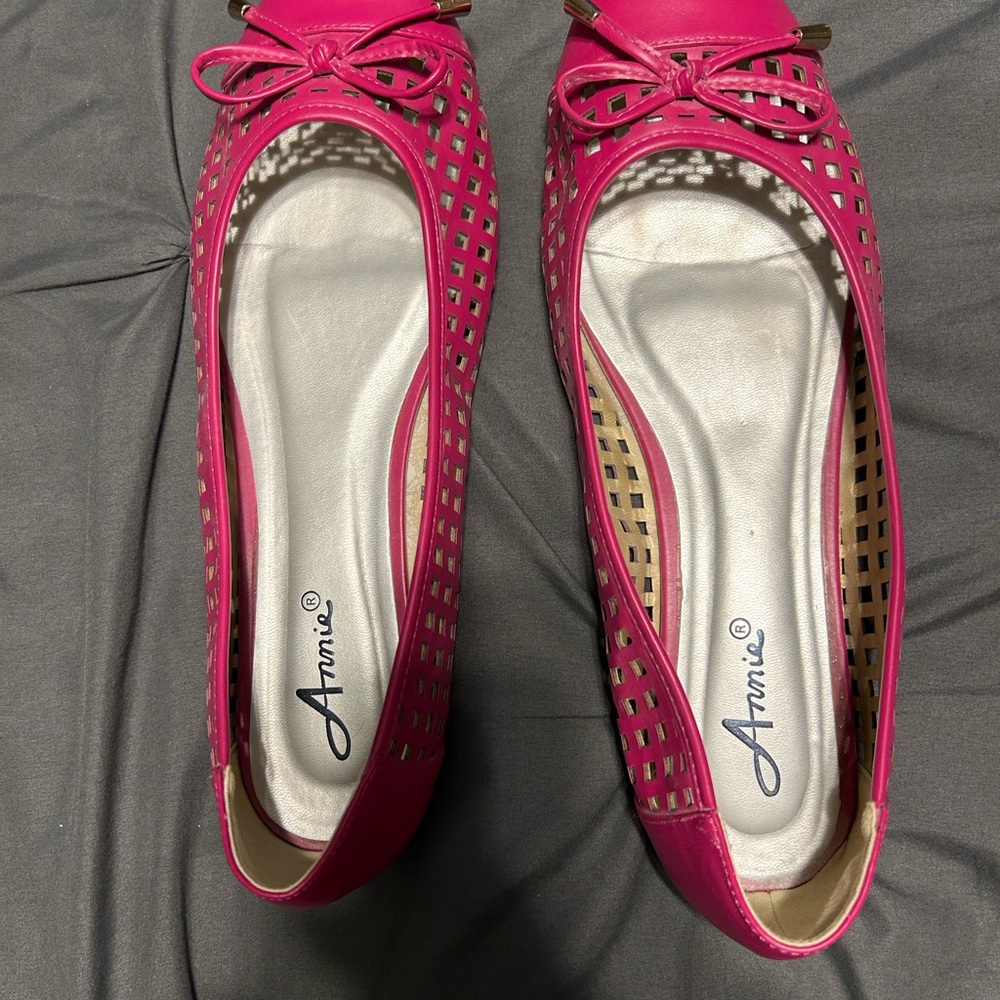 Size 13 Annie Emerson Flats
